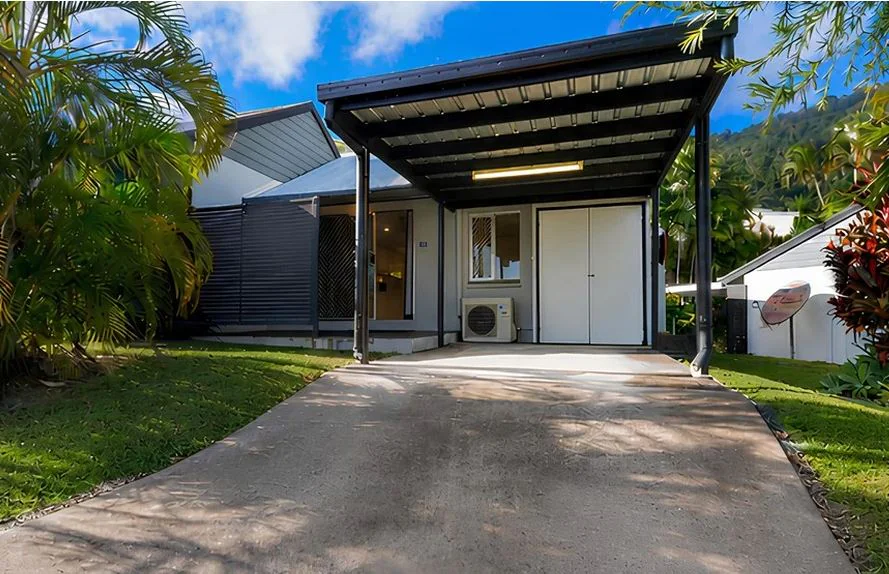 House in Cannonvale