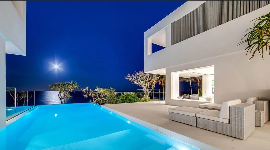 Fixed Fee vs. Percentage Fee: Which Buyer's Agent Model Is Best?